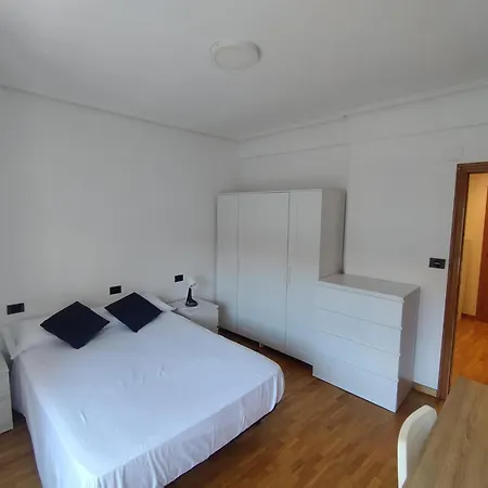 Piso Centrico Con Aire Acondicionado Apartmán Ourense
