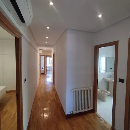 Piso Centrico Con Aire Acondicionado