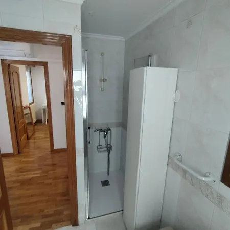 Piso Centrico Con Aire Acondicionado *