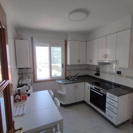 Piso Centrico Con Aire Acondicionado * Ourense